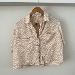 Short sleeve button down